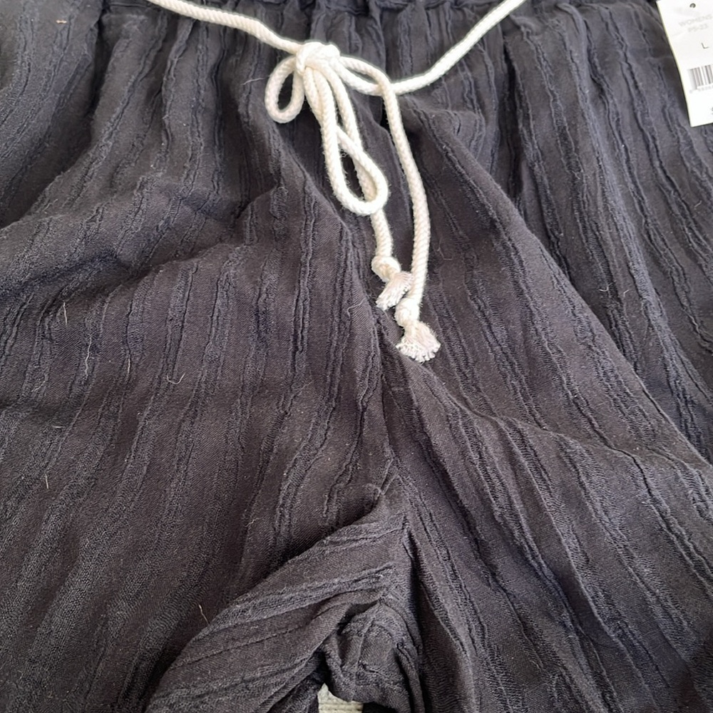 NWT Flowy Shorts - Picture 3 of 10